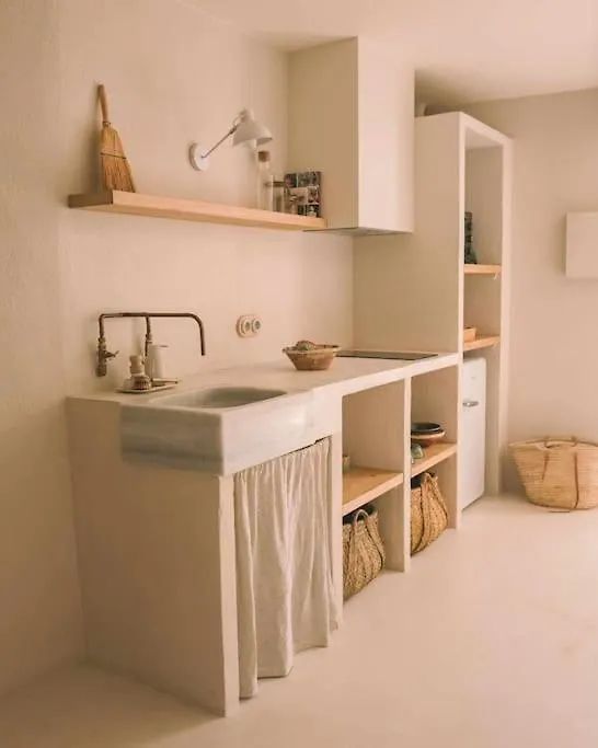 Estudio L'Oliveta By Lohodihomes Girona Spain
